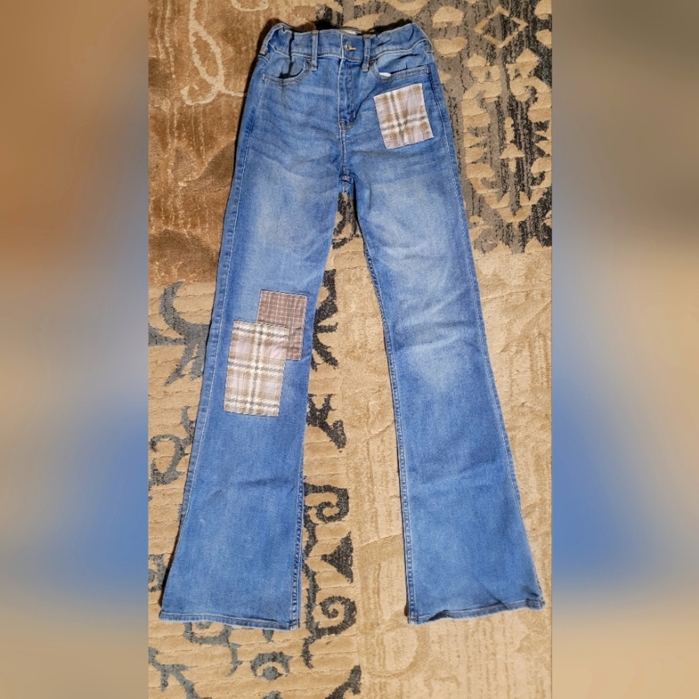 Girls Abercrombie Kids Flare Jeans. Like new. Size 11/12 Long